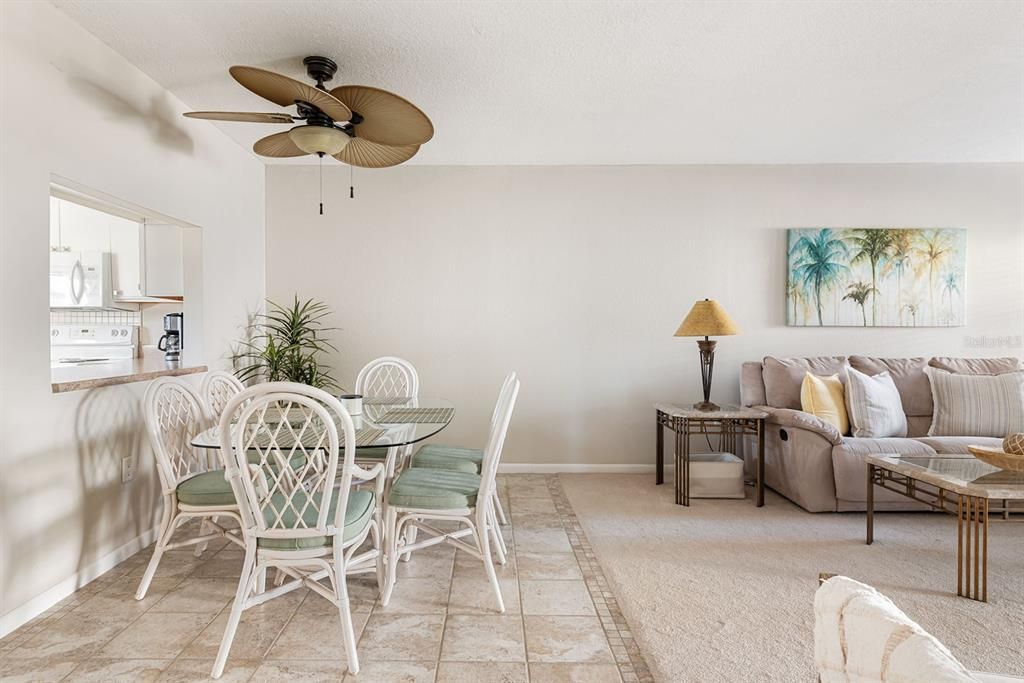 For Sale: $194,500 (2 beds, 2 baths, 1056 Square Feet)