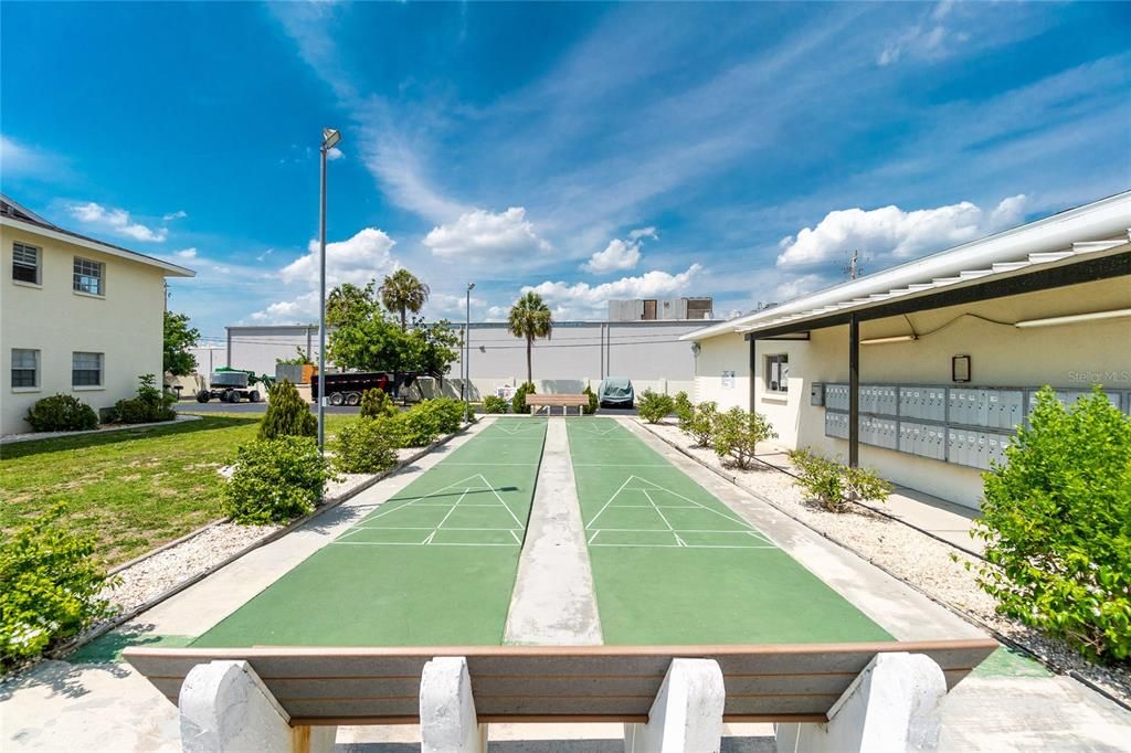 For Sale: $194,500 (2 beds, 2 baths, 1056 Square Feet)