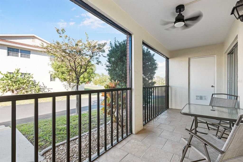 For Sale: $194,500 (2 beds, 2 baths, 1056 Square Feet)