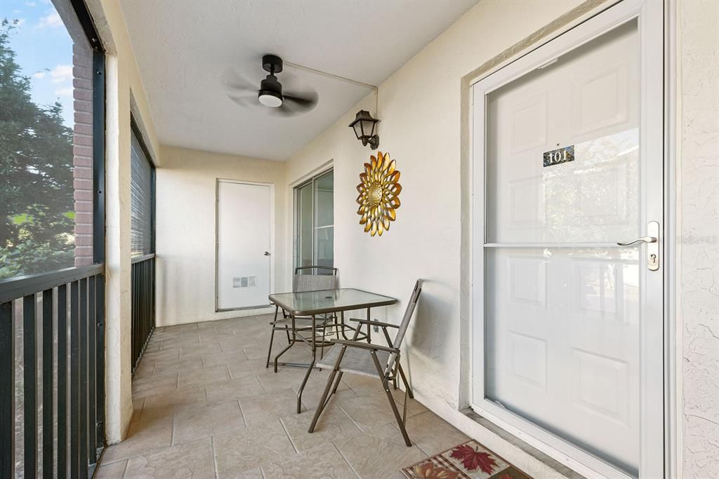 For Sale: $194,500 (2 beds, 2 baths, 1056 Square Feet)