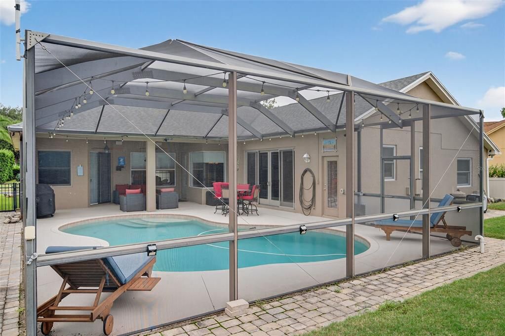 Activo con contrato: $634,900 (4 camas, 3 baños, 2463 Pies cuadrados)