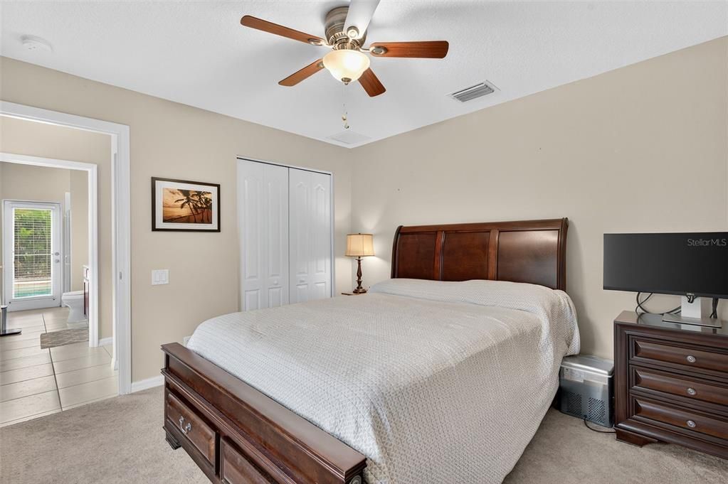 Activo con contrato: $634,900 (4 camas, 3 baños, 2463 Pies cuadrados)