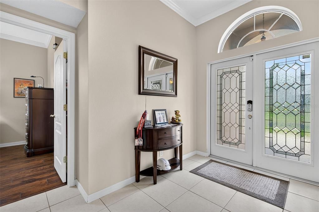 Activo con contrato: $634,900 (4 camas, 3 baños, 2463 Pies cuadrados)