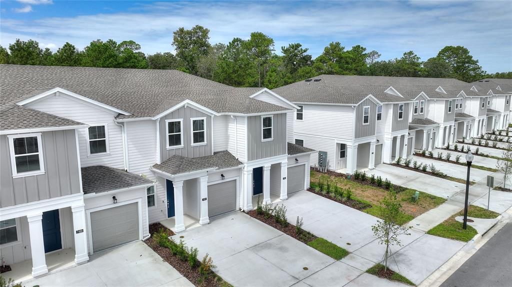 出租: $2,350 (3 贝兹, 2 浴室, 1797 平方英尺)