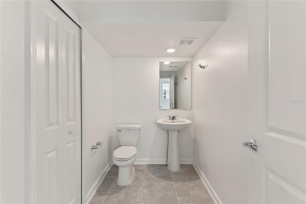 出租: $2,350 (3 贝兹, 2 浴室, 1797 平方英尺)