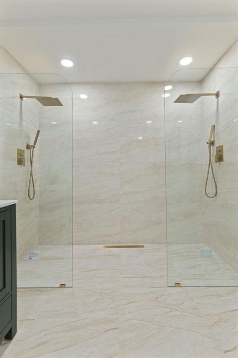 For Rent: $2,900 (3 beds, 3 baths, 2290 Square Feet)