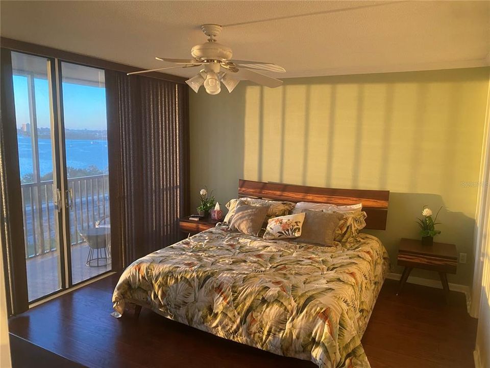 For Sale: $560,000 (3 beds, 2 baths, 1480 Square Feet)