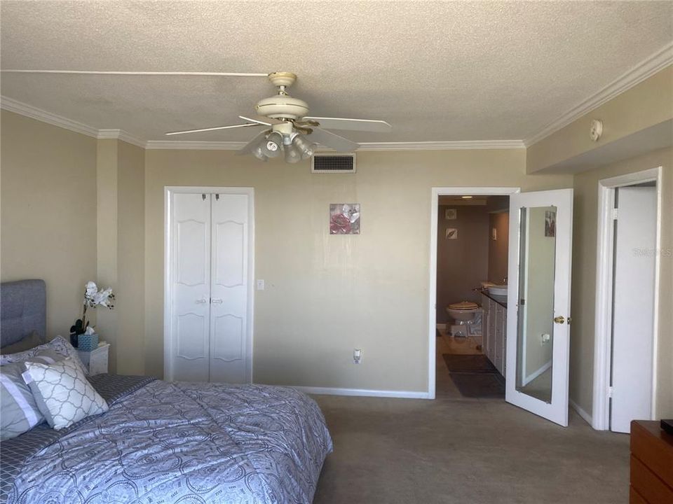 For Sale: $560,000 (3 beds, 2 baths, 1480 Square Feet)