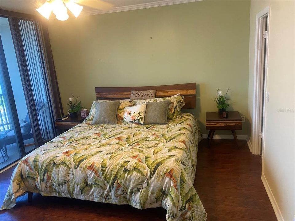 For Sale: $560,000 (3 beds, 2 baths, 1480 Square Feet)