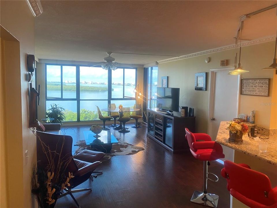 For Sale: $560,000 (3 beds, 2 baths, 1480 Square Feet)