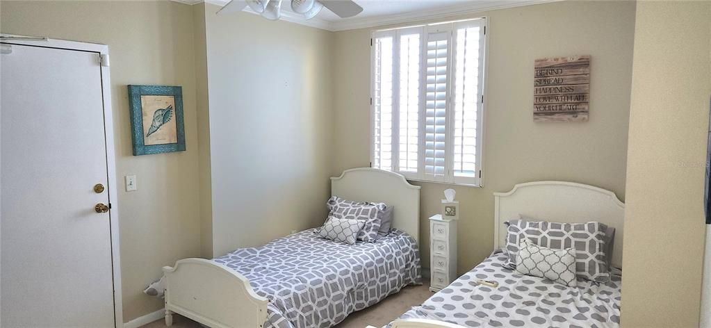 For Sale: $560,000 (3 beds, 2 baths, 1480 Square Feet)