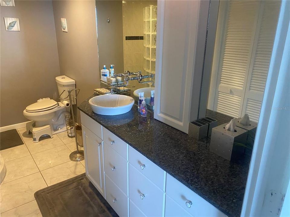 For Sale: $560,000 (3 beds, 2 baths, 1480 Square Feet)