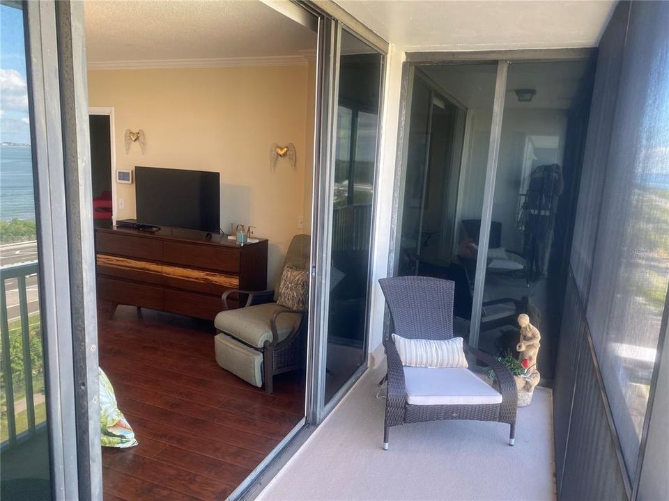 For Sale: $560,000 (3 beds, 2 baths, 1480 Square Feet)