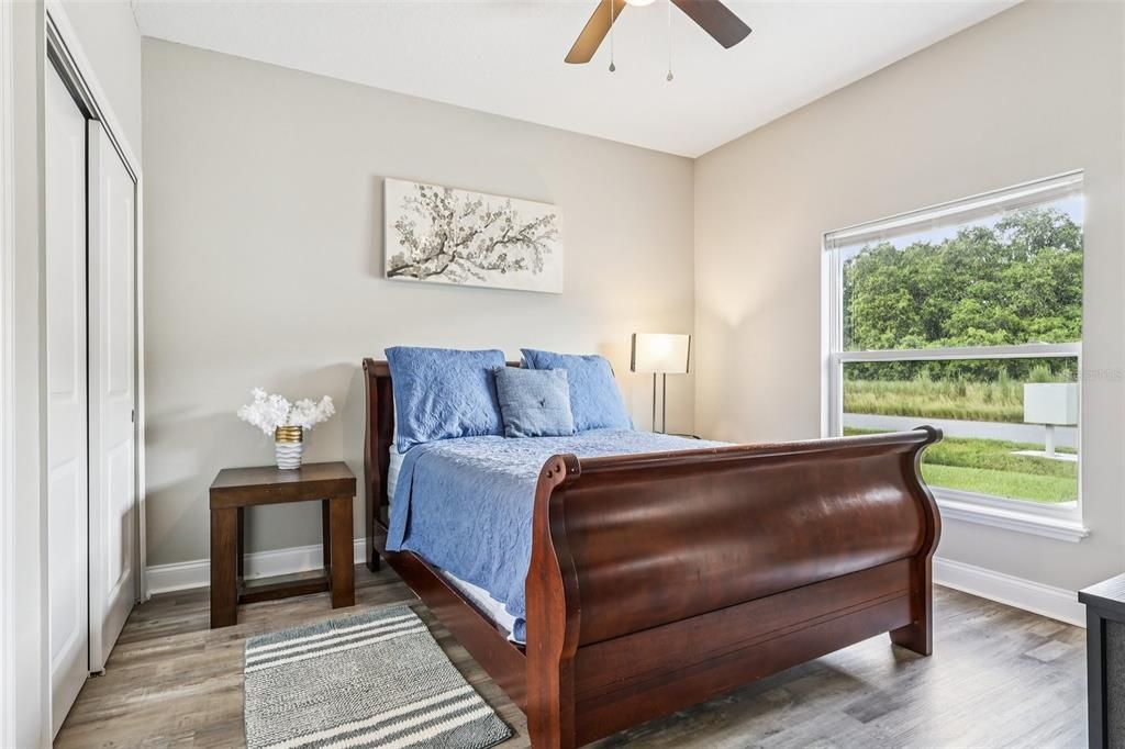 En Renta: $2,300 (4 camas, 3 baños, 1850 Pies cuadrados)