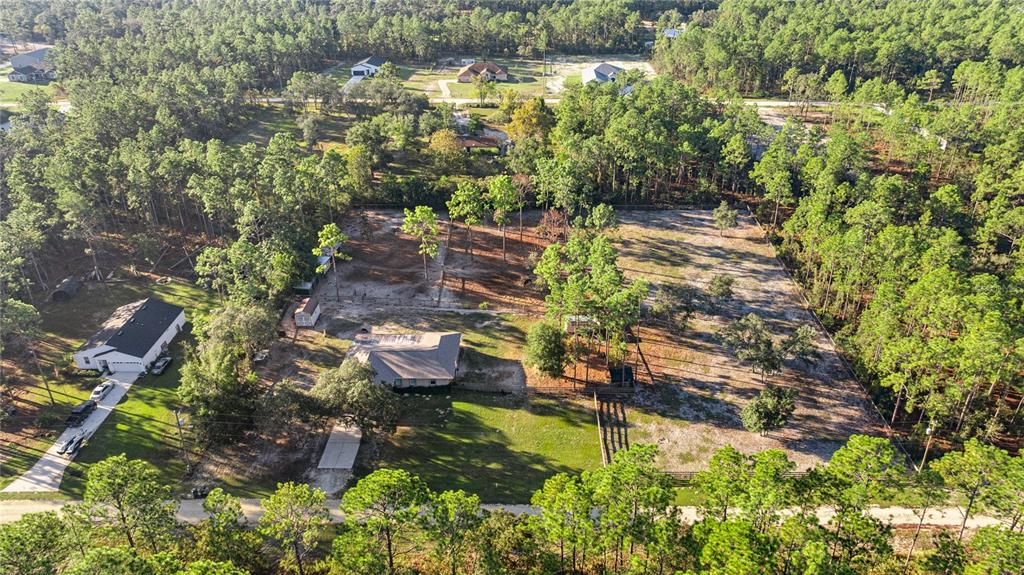 Activo con contrato: $370,000 (4 camas, 2 baños, 1817 Pies cuadrados)