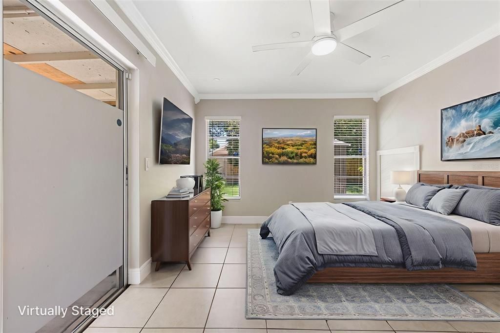 合同活跃: $345,000 (4 贝兹, 3 浴室, 1676 平方英尺)