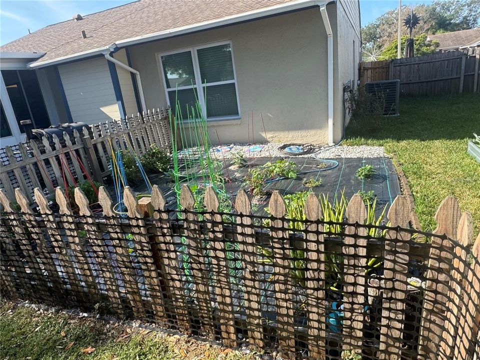 For Sale: $414,200 (3 beds, 2 baths, 1381 Square Feet)