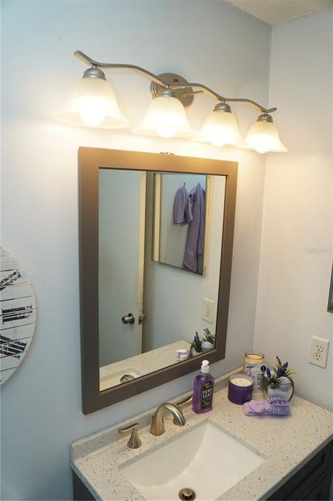 For Sale: $414,200 (3 beds, 2 baths, 1381 Square Feet)