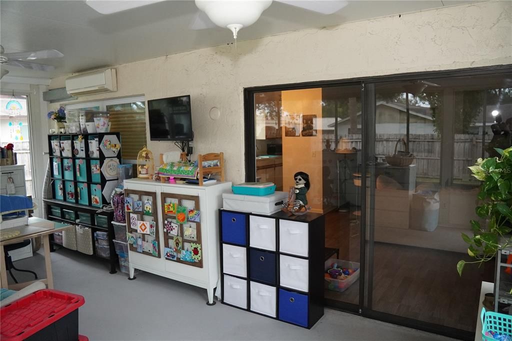 For Sale: $414,200 (3 beds, 2 baths, 1381 Square Feet)