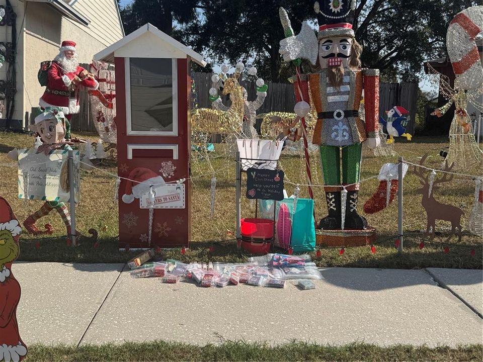 For Sale: $414,200 (3 beds, 2 baths, 1381 Square Feet)