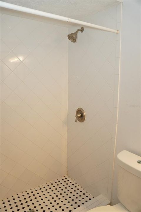 For Sale: $414,200 (3 beds, 2 baths, 1381 Square Feet)