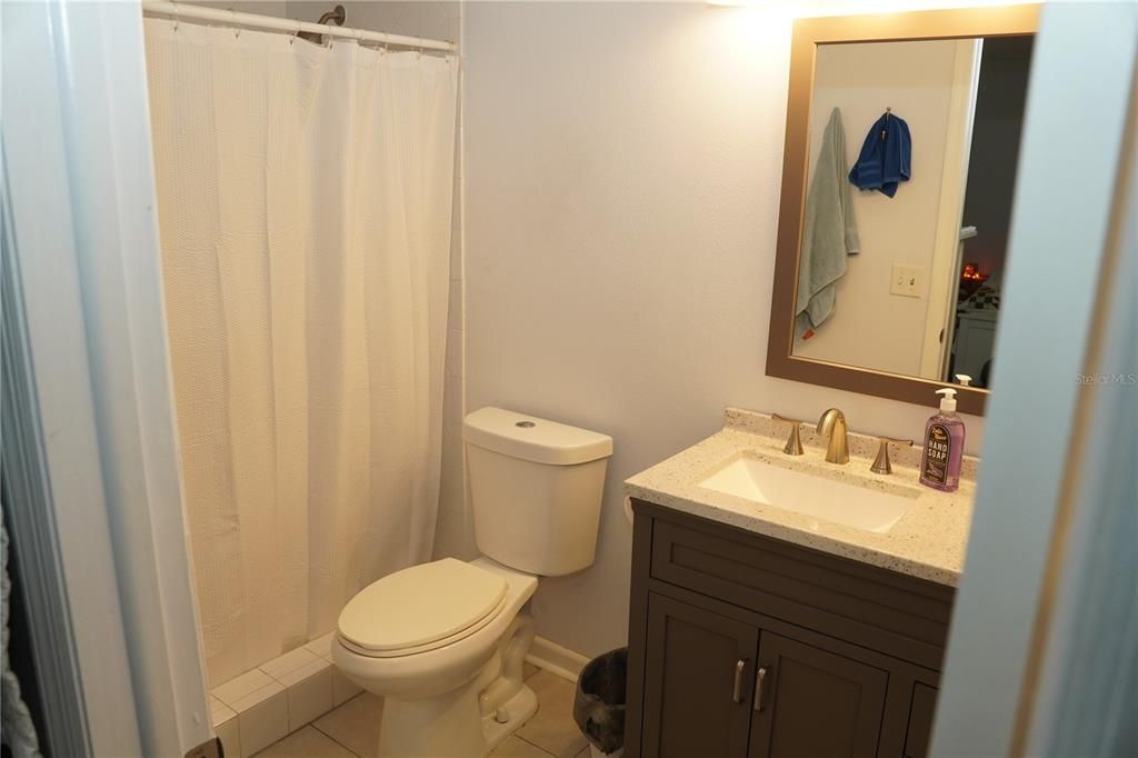 For Sale: $414,200 (3 beds, 2 baths, 1381 Square Feet)