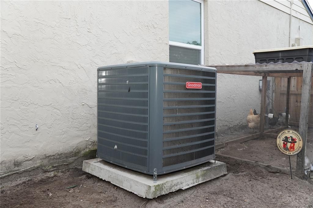 For Sale: $414,200 (3 beds, 2 baths, 1381 Square Feet)