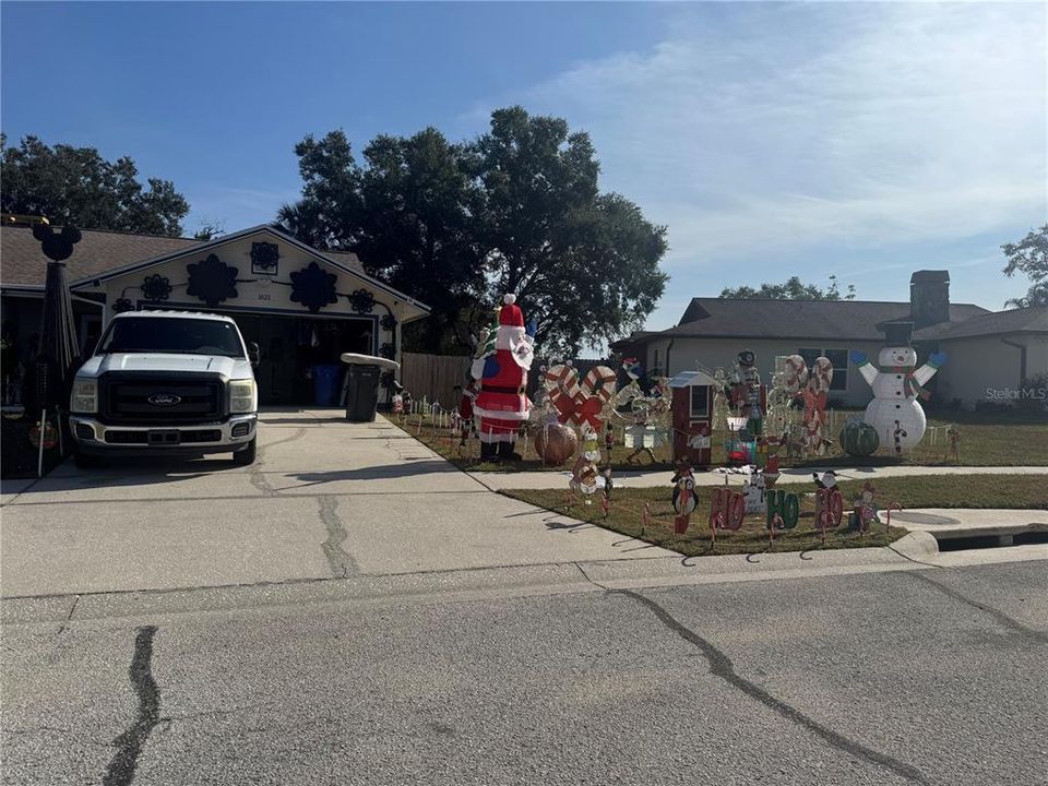 For Sale: $414,200 (3 beds, 2 baths, 1381 Square Feet)