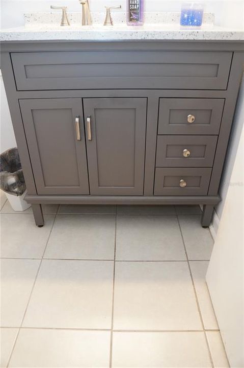 For Sale: $414,200 (3 beds, 2 baths, 1381 Square Feet)