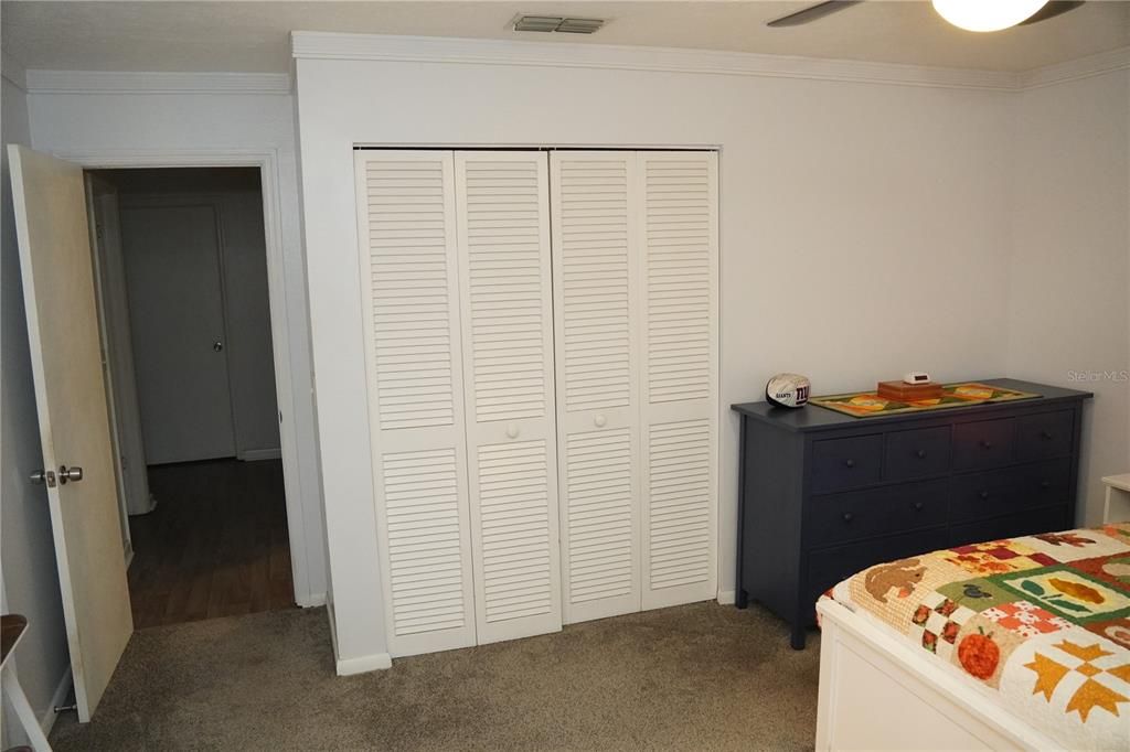 For Sale: $414,200 (3 beds, 2 baths, 1381 Square Feet)