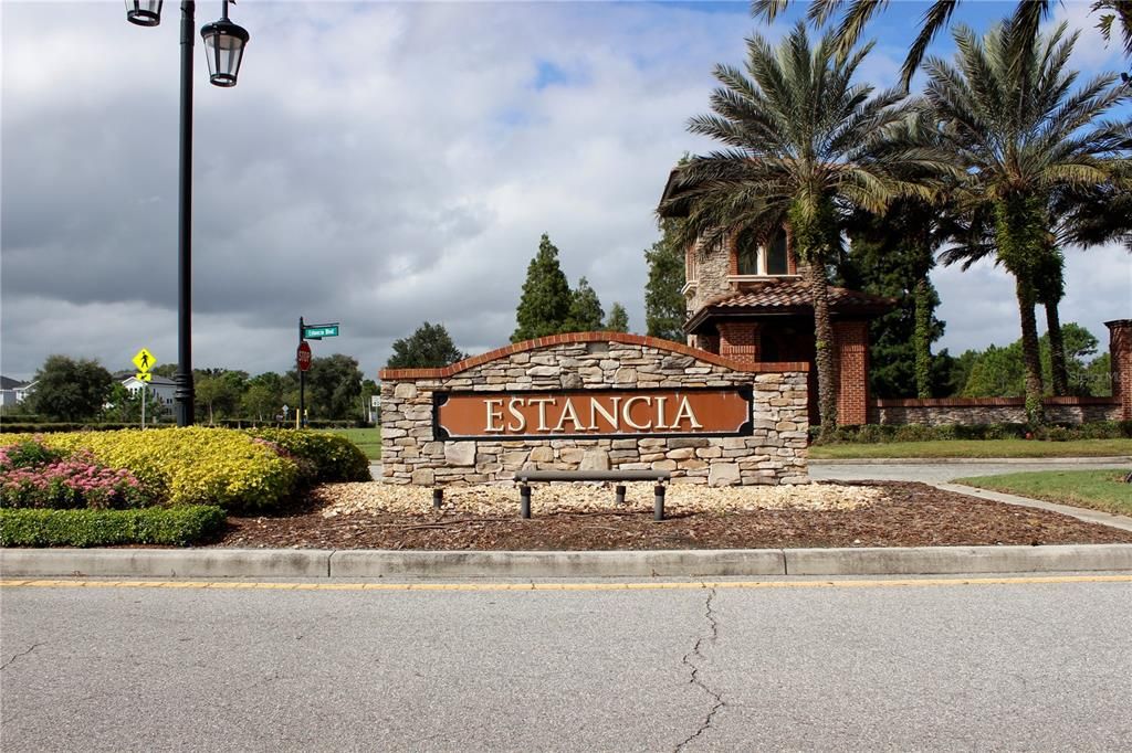 For Sale: $374,900 (3 beds, 2 baths, 1827 Square Feet)