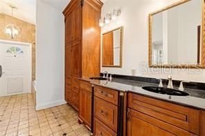 出租: $5,400 (4 贝兹, 3 浴室, 2841 平方英尺)