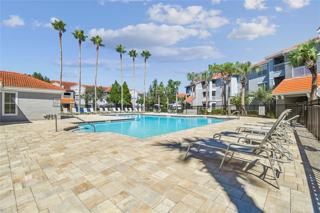 На продажу: $195,000 (2 спален, 2 ванн, 1083 Квадратных фут)