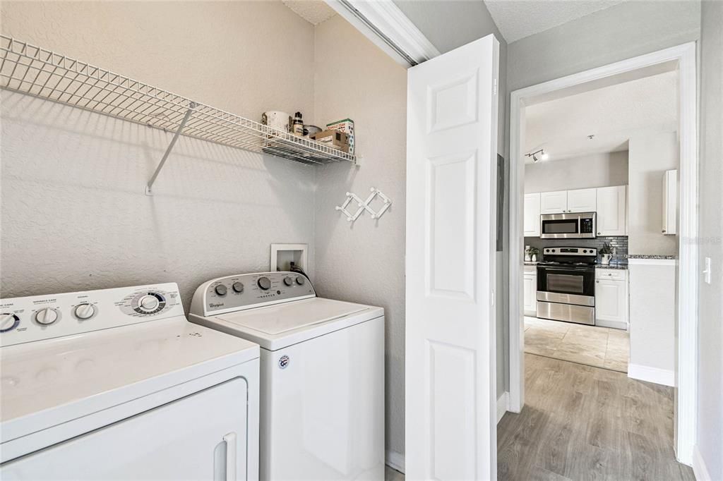 На продажу: $195,000 (2 спален, 2 ванн, 1083 Квадратных фут)