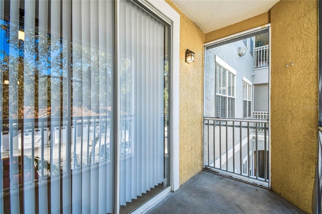 На продажу: $195,000 (2 спален, 2 ванн, 1083 Квадратных фут)