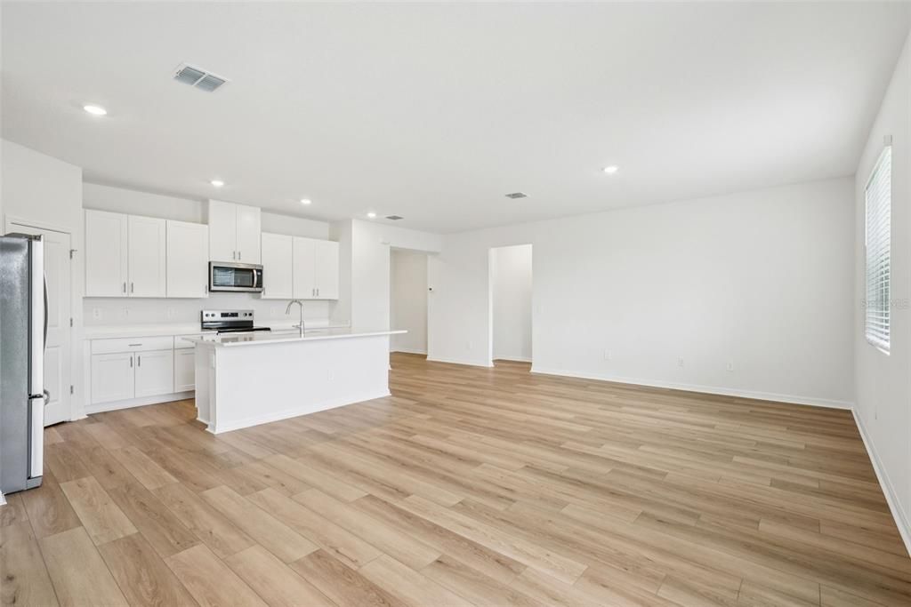 For Sale: $407,690 (4 beds, 2 baths, 1840 Square Feet)