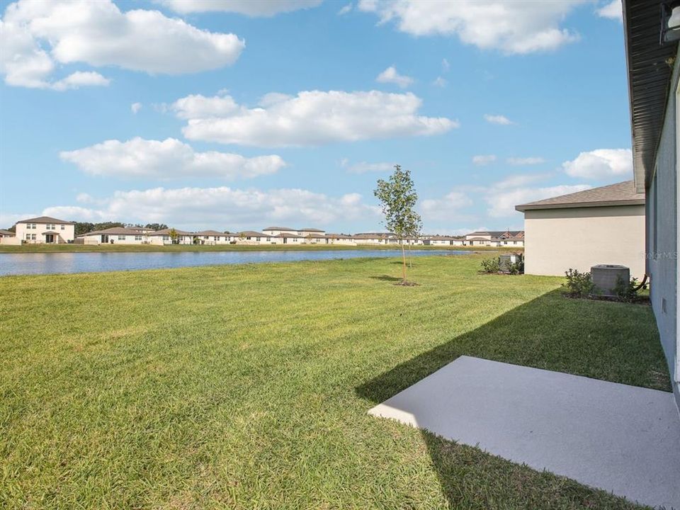 合同活跃: $348,000 (4 贝兹, 2 浴室, 2503 平方英尺)