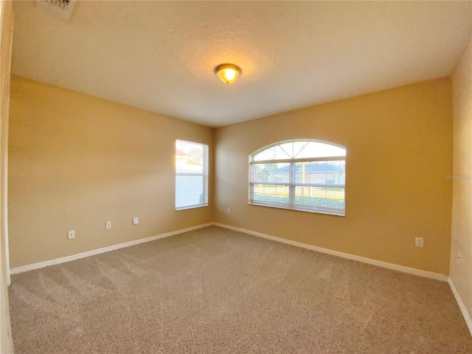 出租: $1,450 (3 贝兹, 2 浴室, 1308 平方英尺)