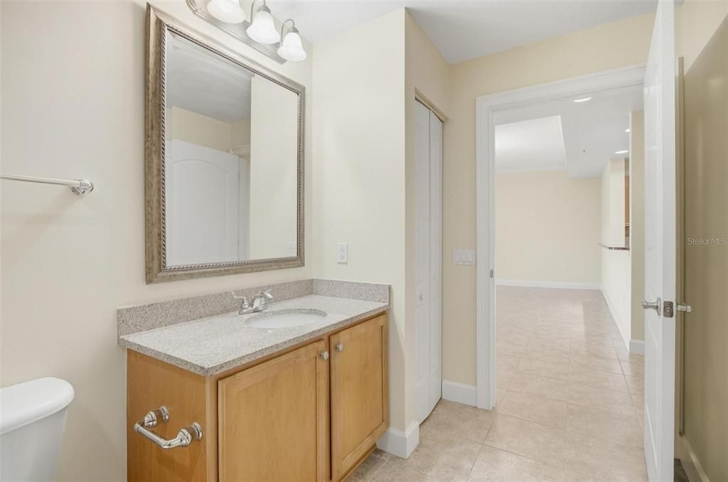 For Rent: $2,695 (2 beds, 2 baths, 1570 Square Feet)