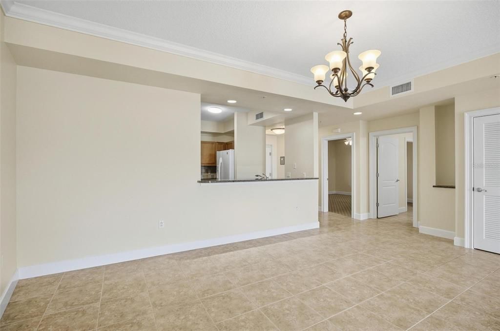 For Rent: $2,695 (2 beds, 2 baths, 1570 Square Feet)