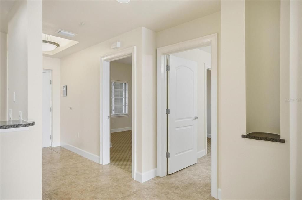 For Rent: $2,695 (2 beds, 2 baths, 1570 Square Feet)