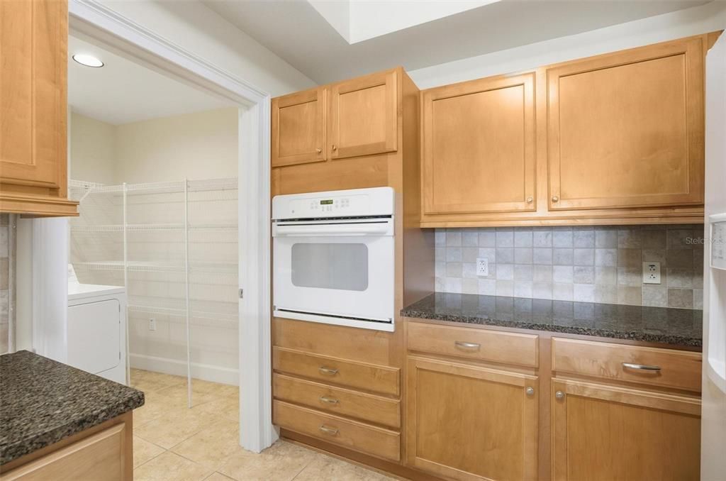 For Rent: $2,695 (2 beds, 2 baths, 1570 Square Feet)