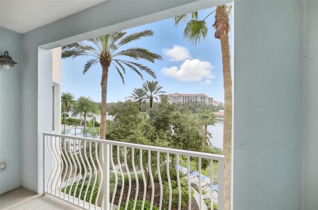 For Rent: $2,695 (2 beds, 2 baths, 1570 Square Feet)