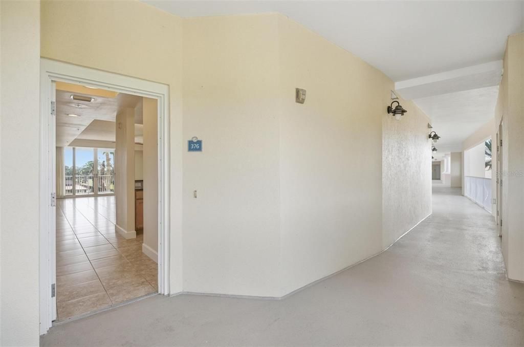 For Rent: $2,695 (2 beds, 2 baths, 1570 Square Feet)