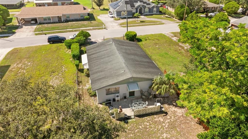 For Sale: $200,000 (3 beds, 2 baths, 1568 Square Feet)