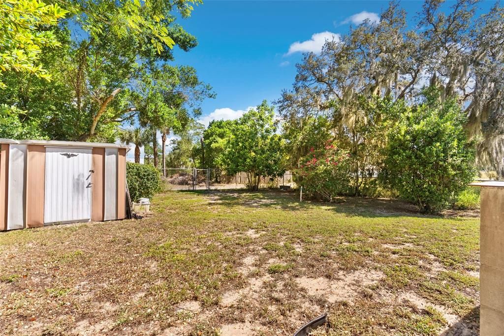 For Sale: $200,000 (3 beds, 2 baths, 1568 Square Feet)