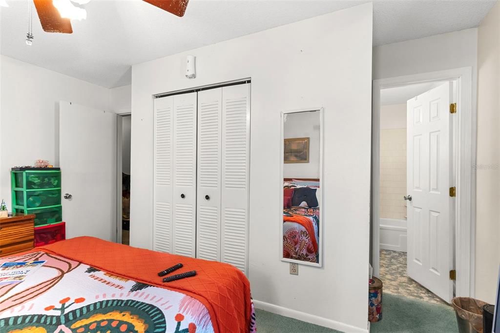 For Sale: $200,000 (3 beds, 2 baths, 1568 Square Feet)