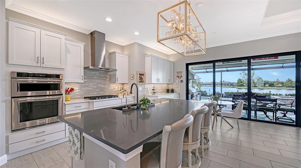 En Venta: $1,395,000 (4 camas, 3 baños, 2661 Pies cuadrados)