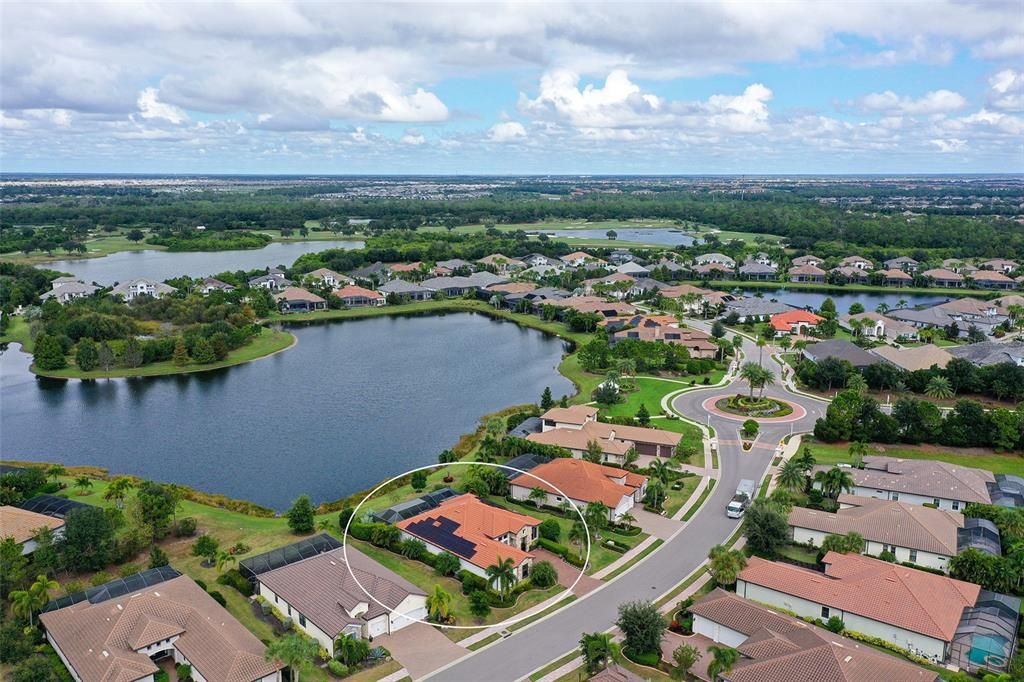 En Venta: $1,395,000 (4 camas, 3 baños, 2661 Pies cuadrados)