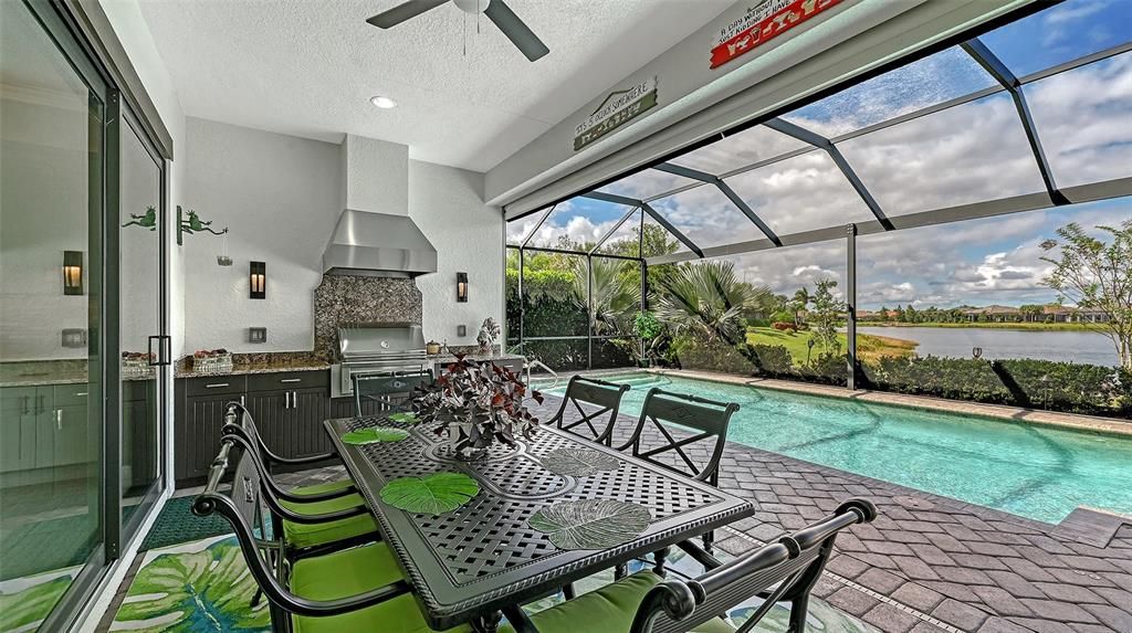 En Venta: $1,395,000 (4 camas, 3 baños, 2661 Pies cuadrados)